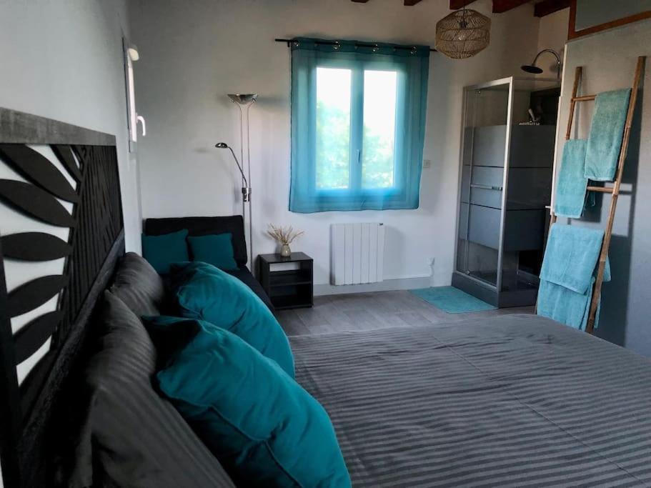 Charmant Gite En Perigord Vert Douchapt Экстерьер фото